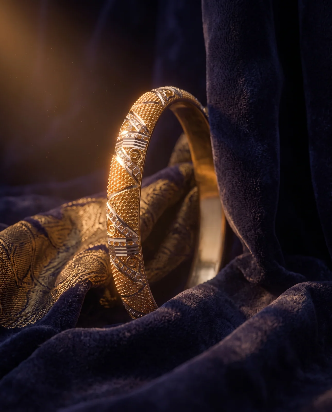 سوار ذهب أصفر بتصميم حلقات مستطيلة