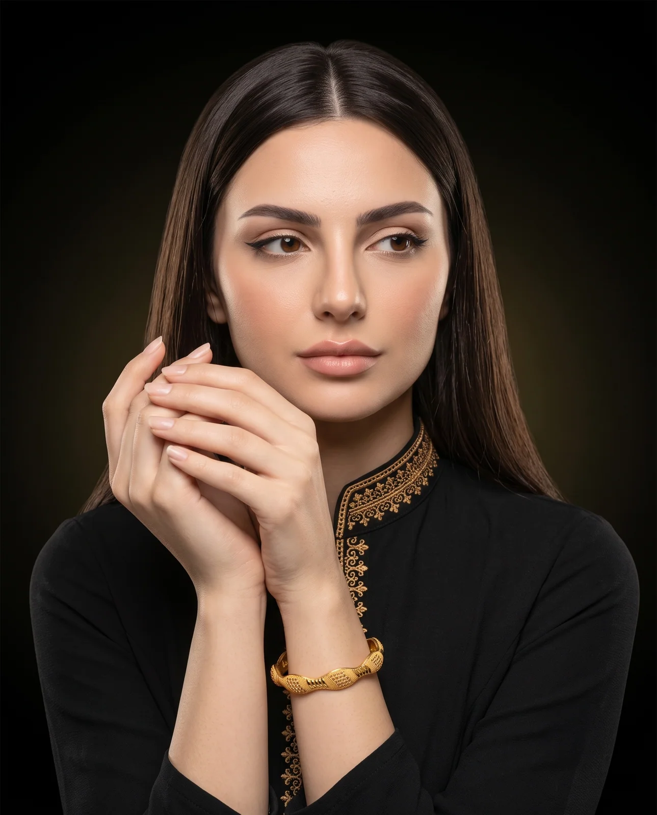 Refined Royal Diamond Yellow Gold Bracelet