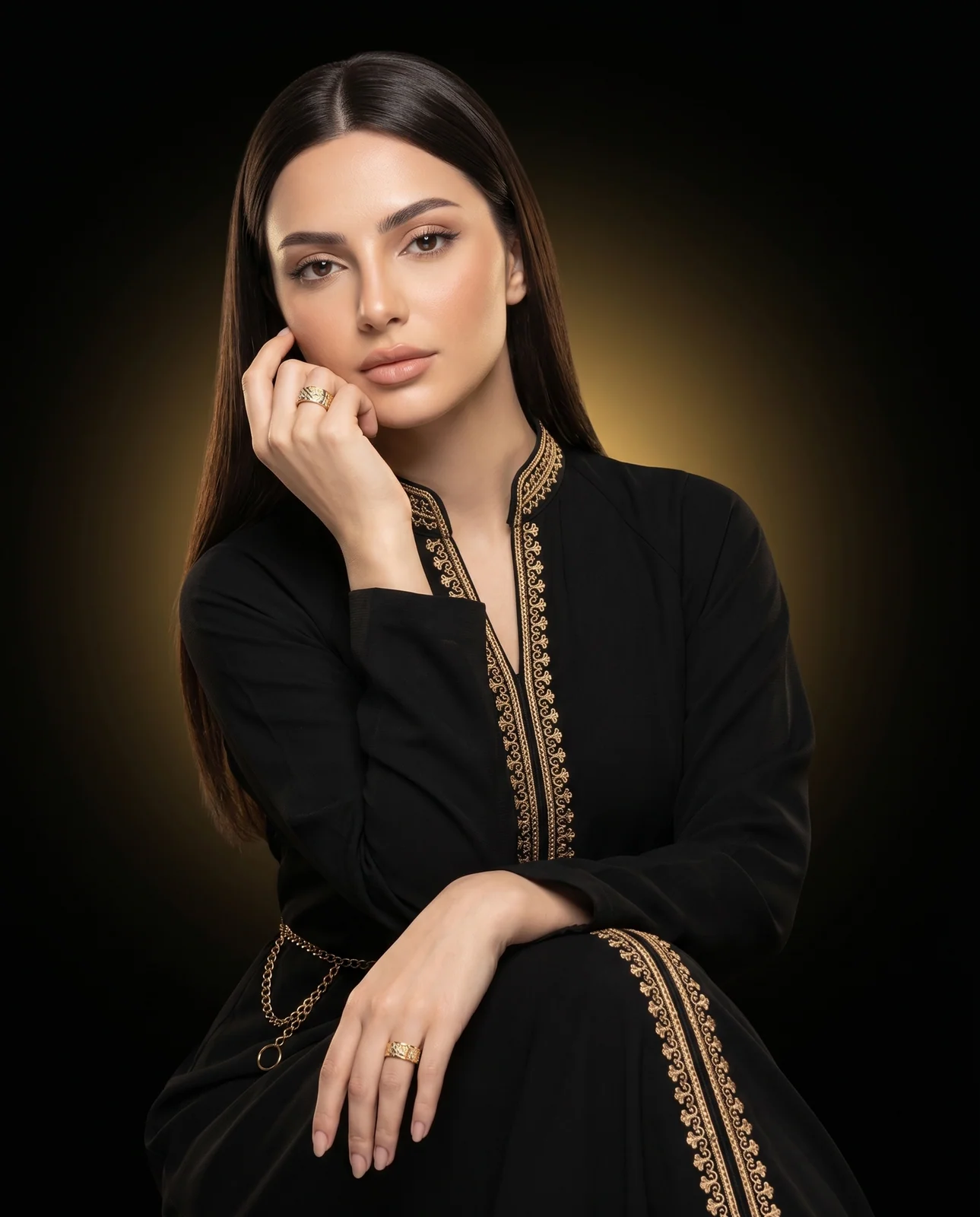 خاتم ذهب ملكي ثنائي اللون بنقوش تراثية